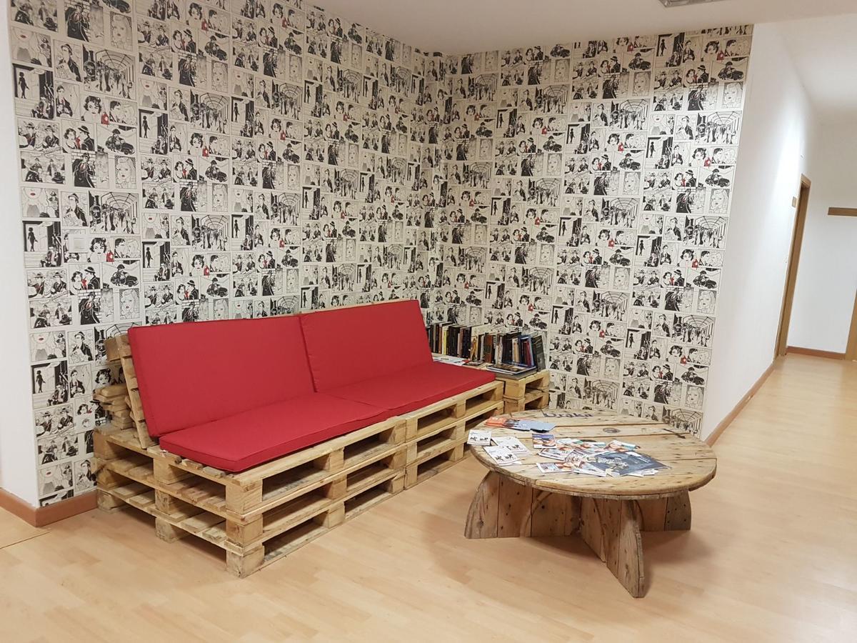 Albergue Lug 2 Луго Экстерьер фото